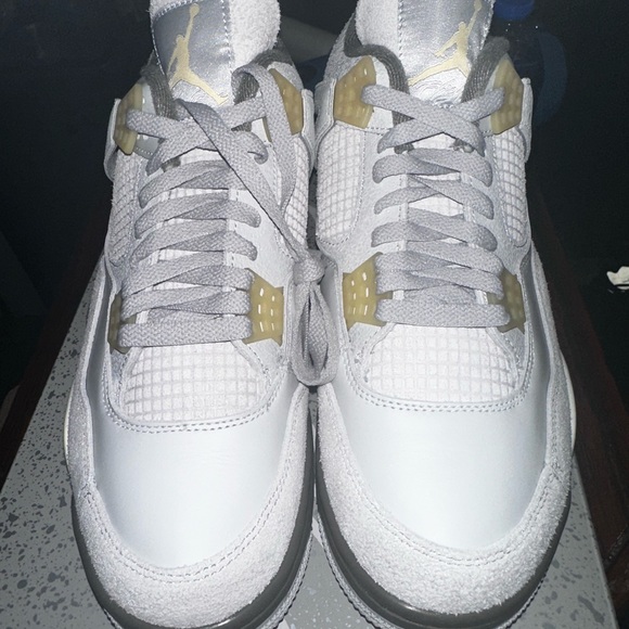 Air Jordan 4 Craft - Picture 4 of 9
